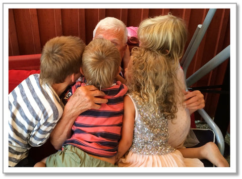 RT0002 - Grandpa with Kids