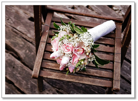 WD0003 - Bridal Bouquet on Chair